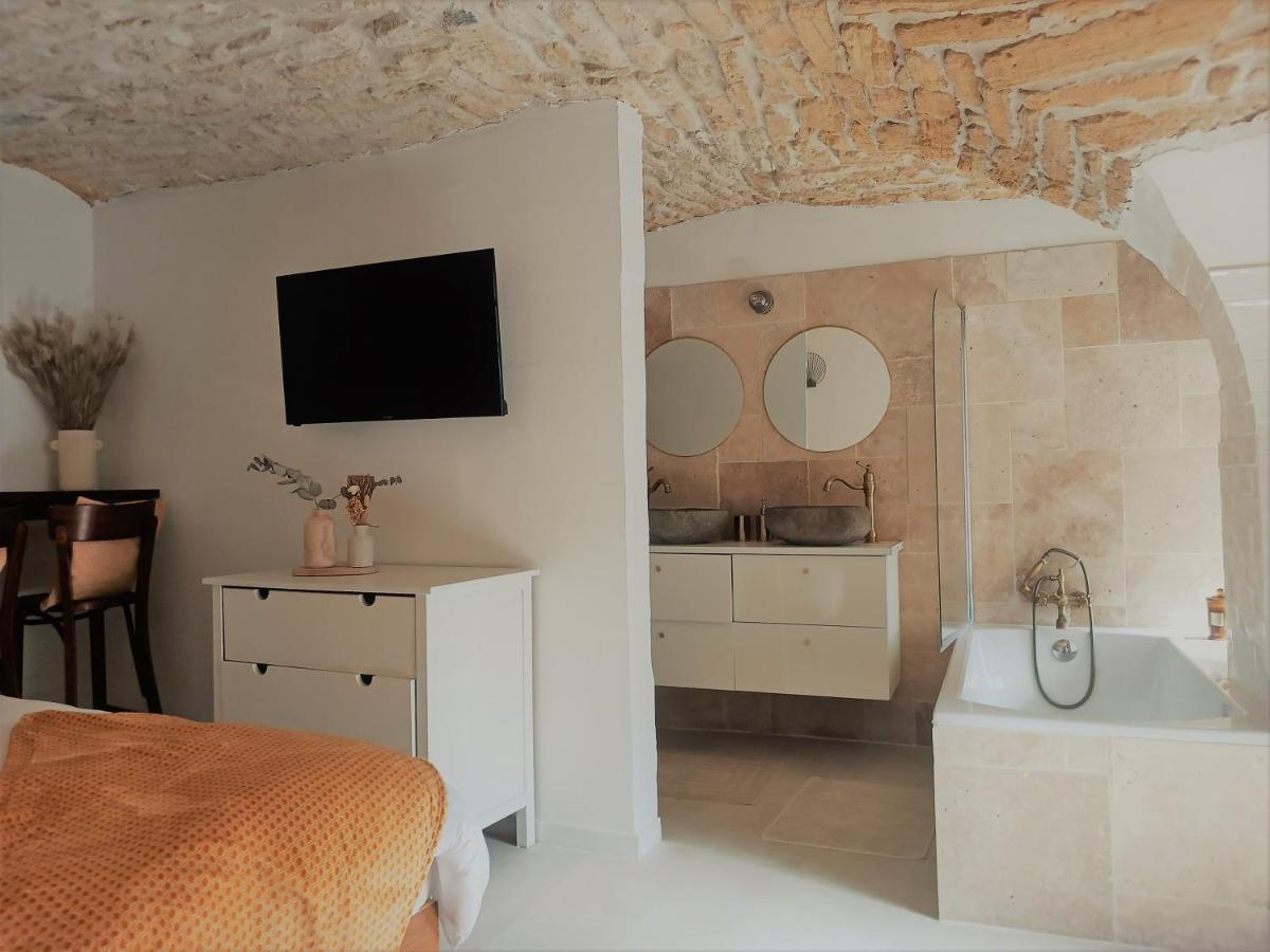 La Cachette Bed & Breakfast Aigues-Vives  Dış mekan fotoğraf
