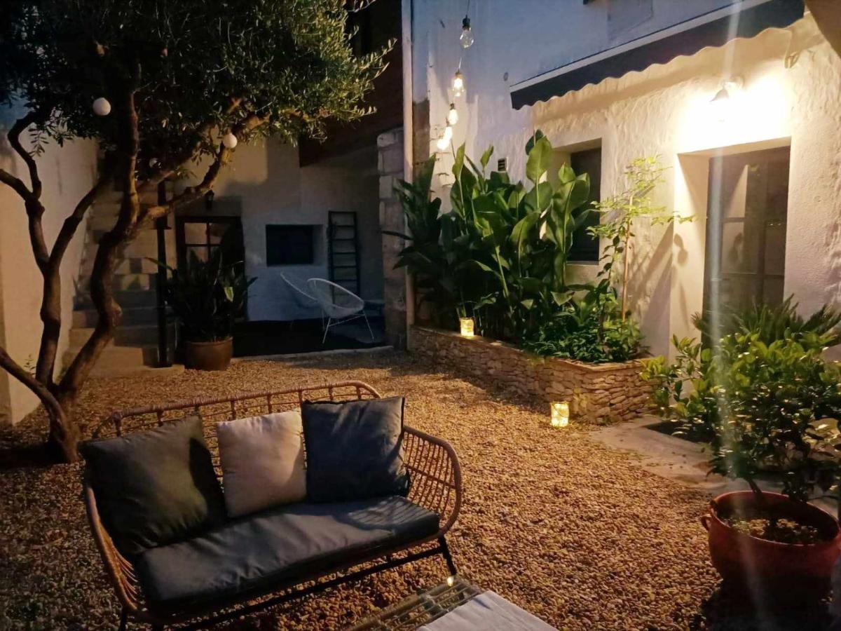 La Cachette Bed & Breakfast Aigues-Vives  Dış mekan fotoğraf