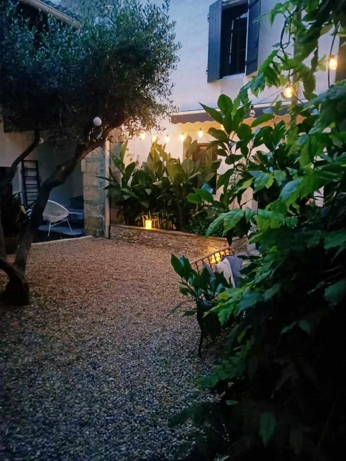 La Cachette Bed & Breakfast Aigues-Vives  Dış mekan fotoğraf