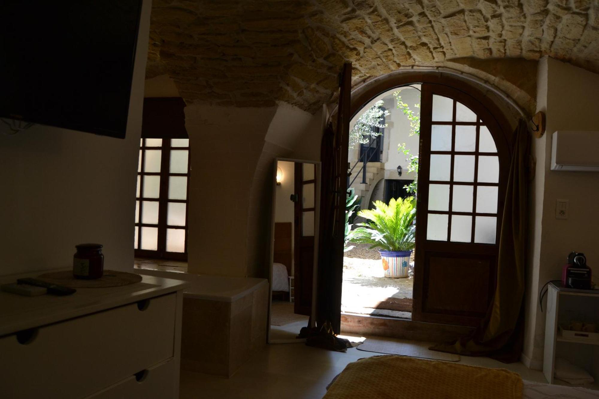 La Cachette Bed & Breakfast Aigues-Vives  Dış mekan fotoğraf