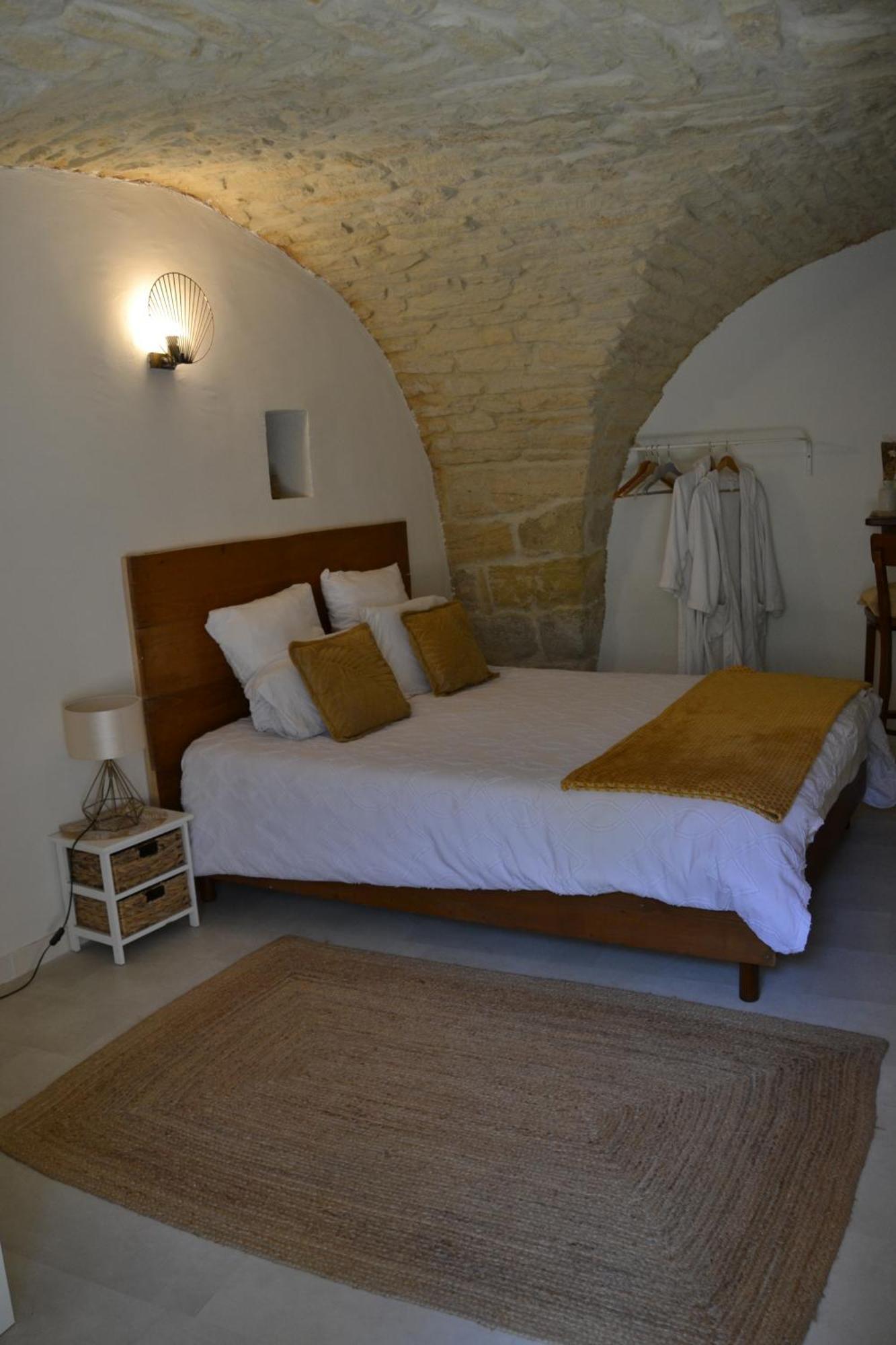 La Cachette Bed & Breakfast Aigues-Vives  Dış mekan fotoğraf